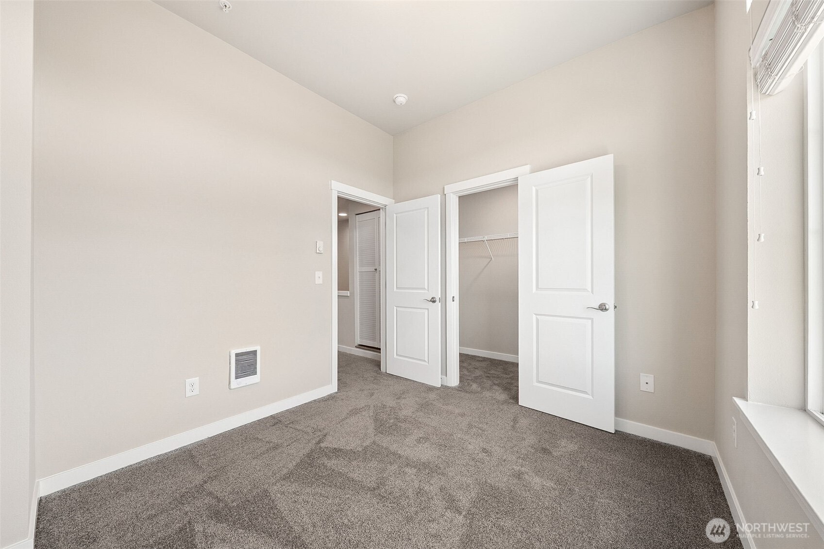5311 34th Street E, Fife, WA 98424