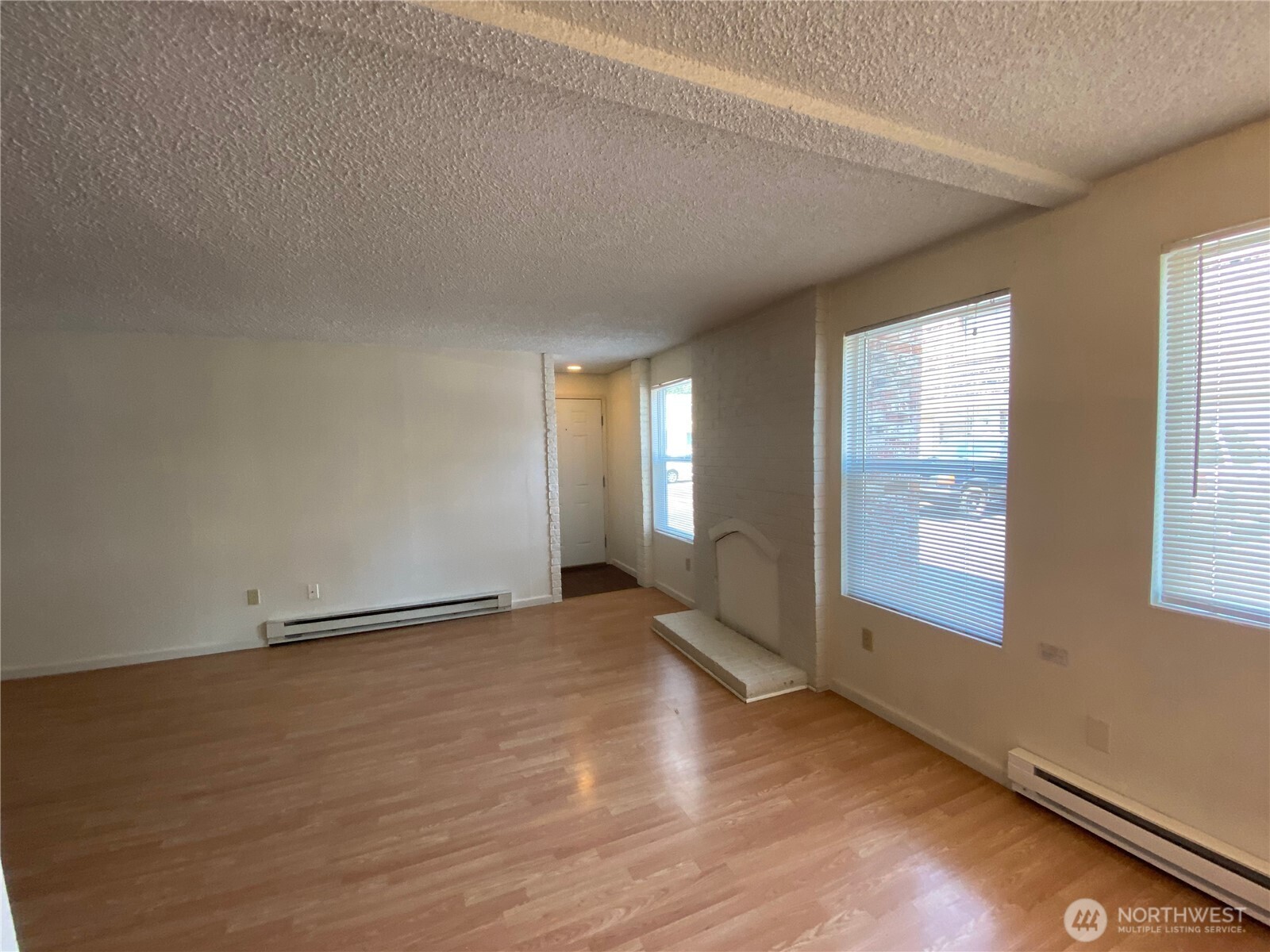 16 147th Avenue SE, Bellevue, WA 98007