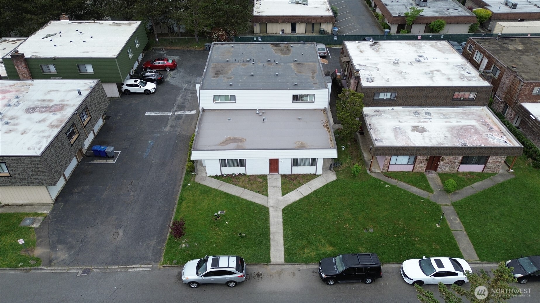 16 147th Avenue SE, Bellevue, WA 98007