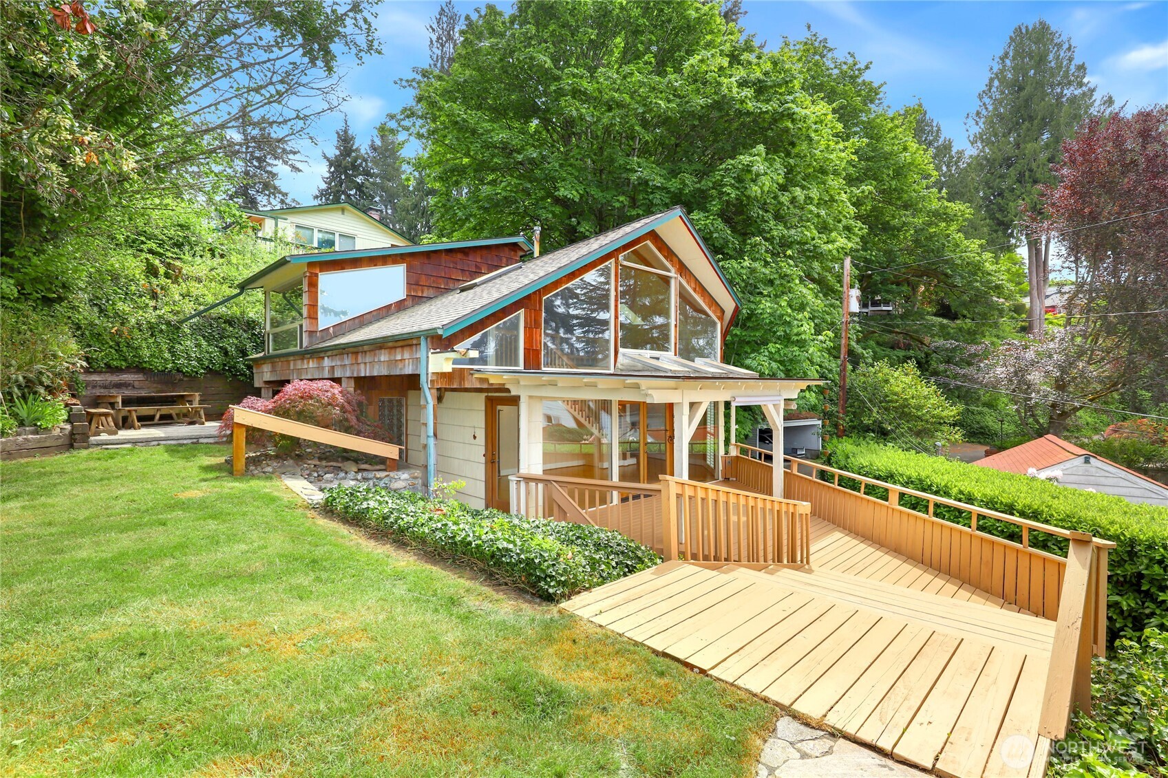 3542 Mathews Drive NW, Bremerton, WA 98312