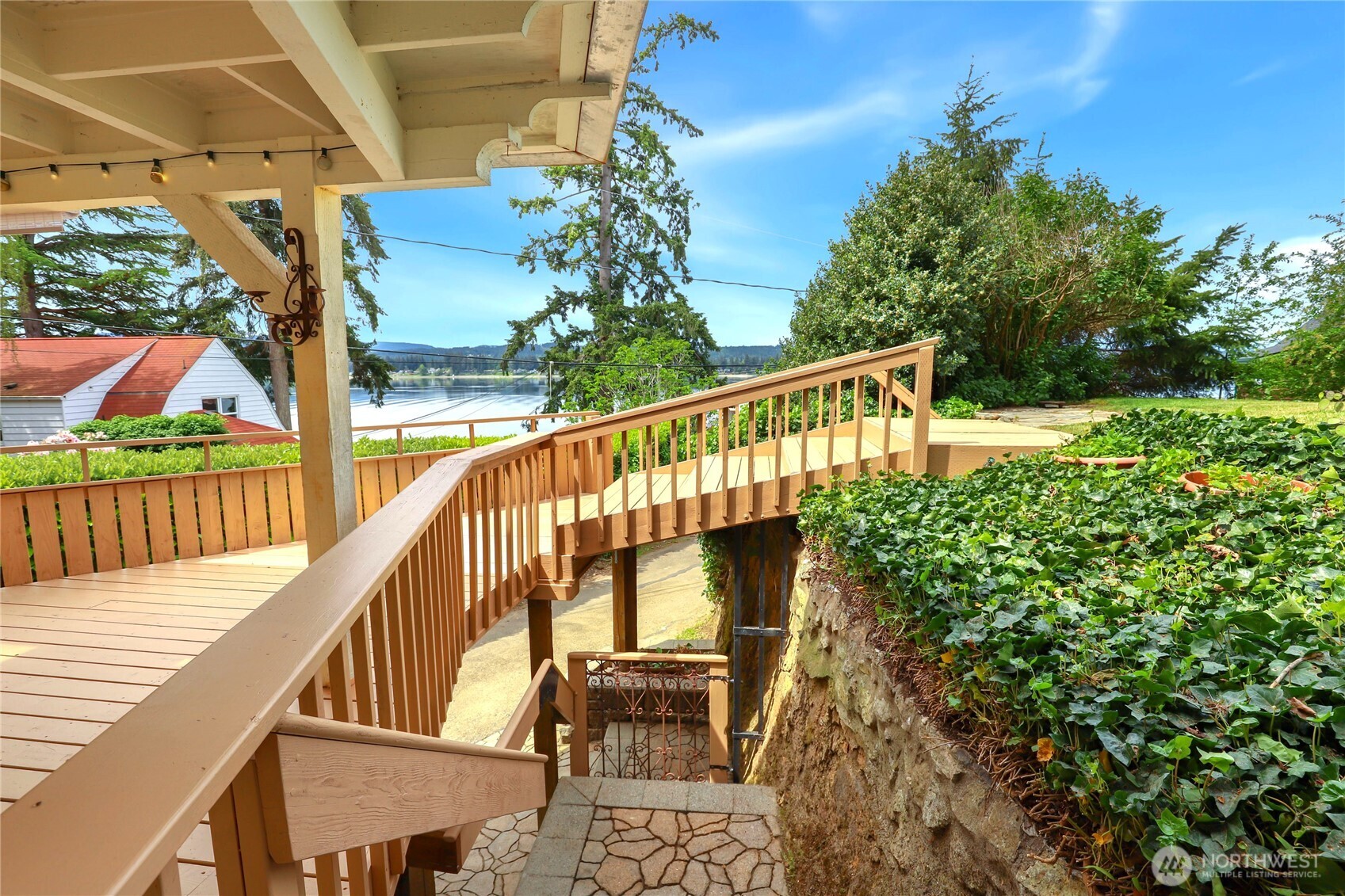 3542 Mathews Drive NW, Bremerton, WA 98312