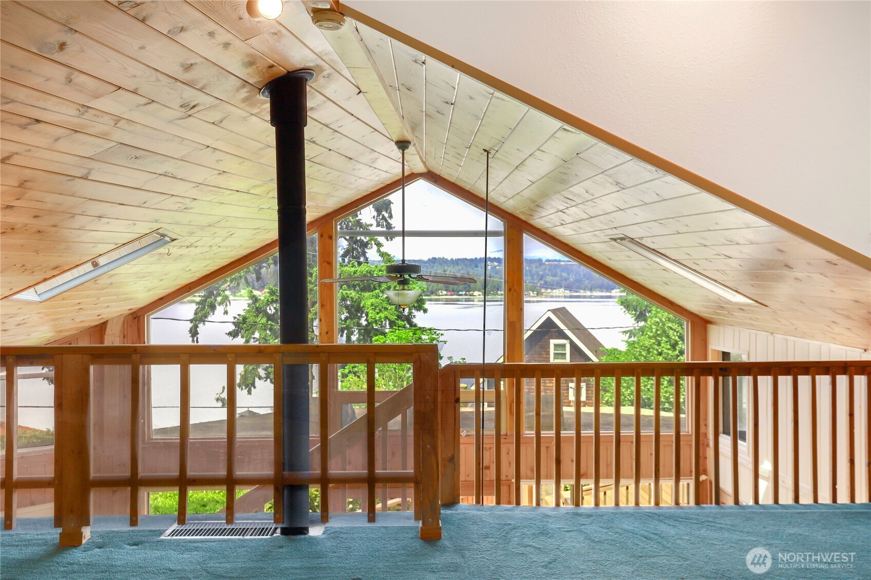 3542 Mathews Drive NW, Bremerton, WA 98312