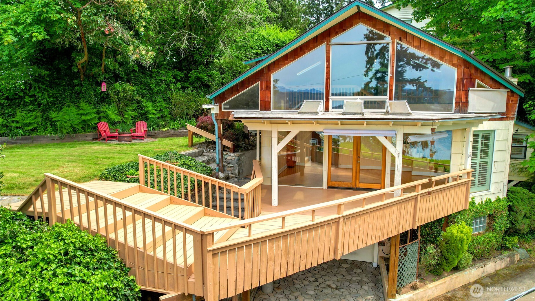 3542 Mathews Drive NW, Bremerton, WA 98312