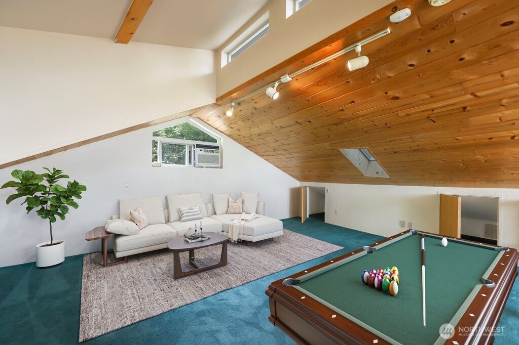 3542 Mathews Drive NW, Bremerton, WA 98312