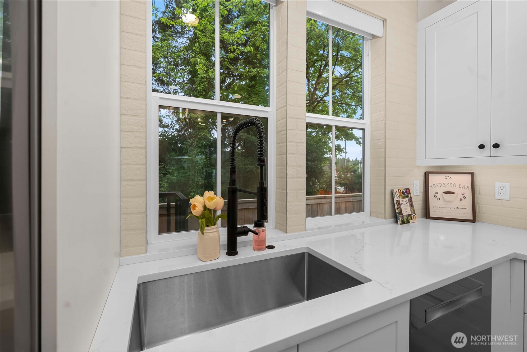 11603 NE 155th Street , Kirkland, WA 98034
