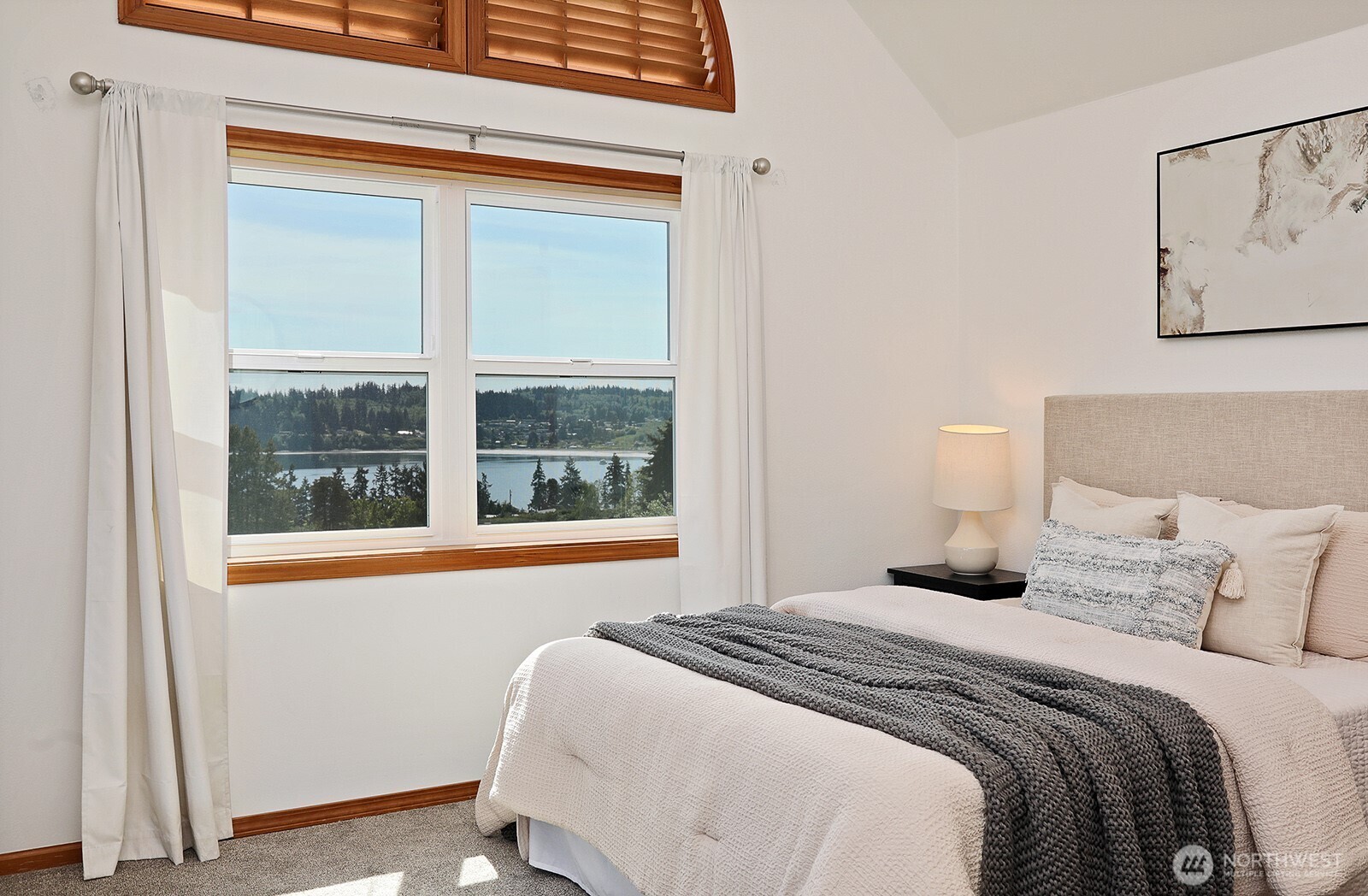 4996 Lilac Drive , Freeland, WA 98249