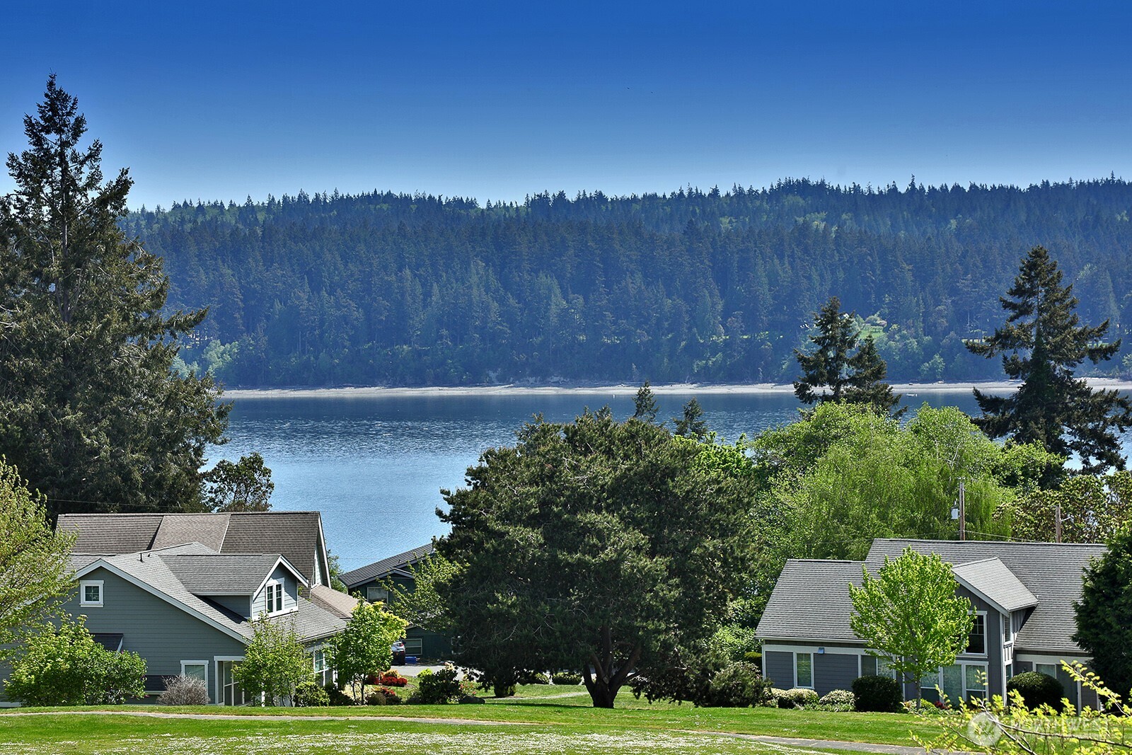 4996 Lilac Drive , Freeland, WA 98249