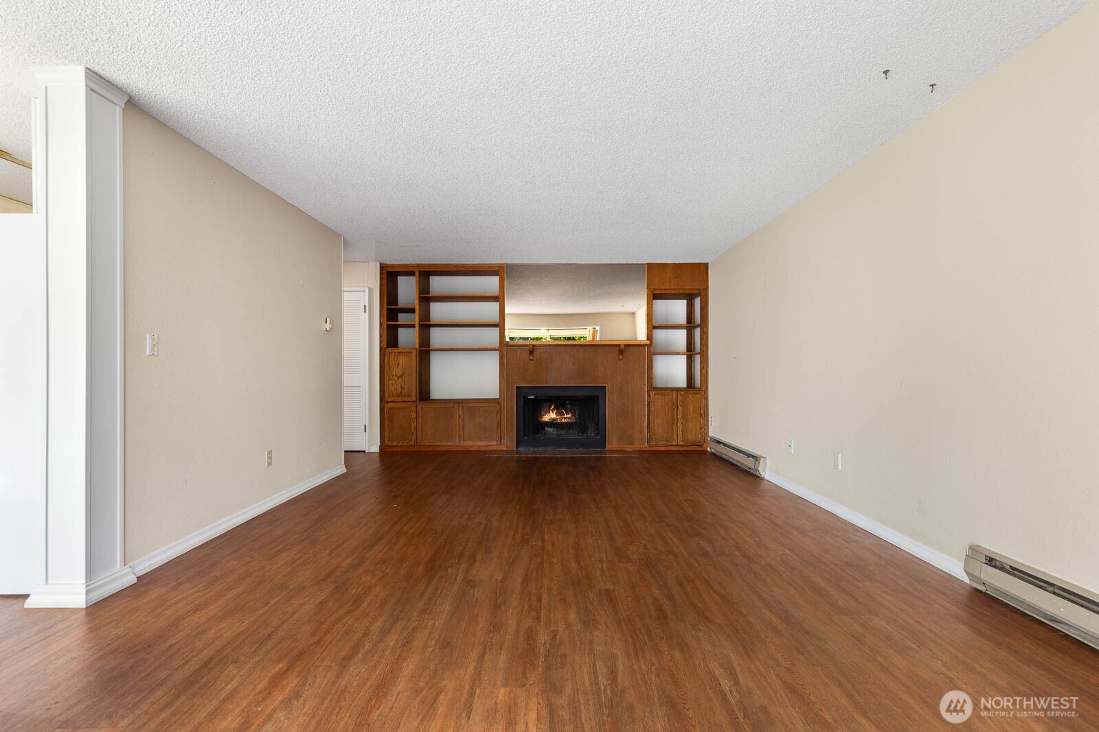 2210 NE 92nd St #104, Seattle, WA 98115
