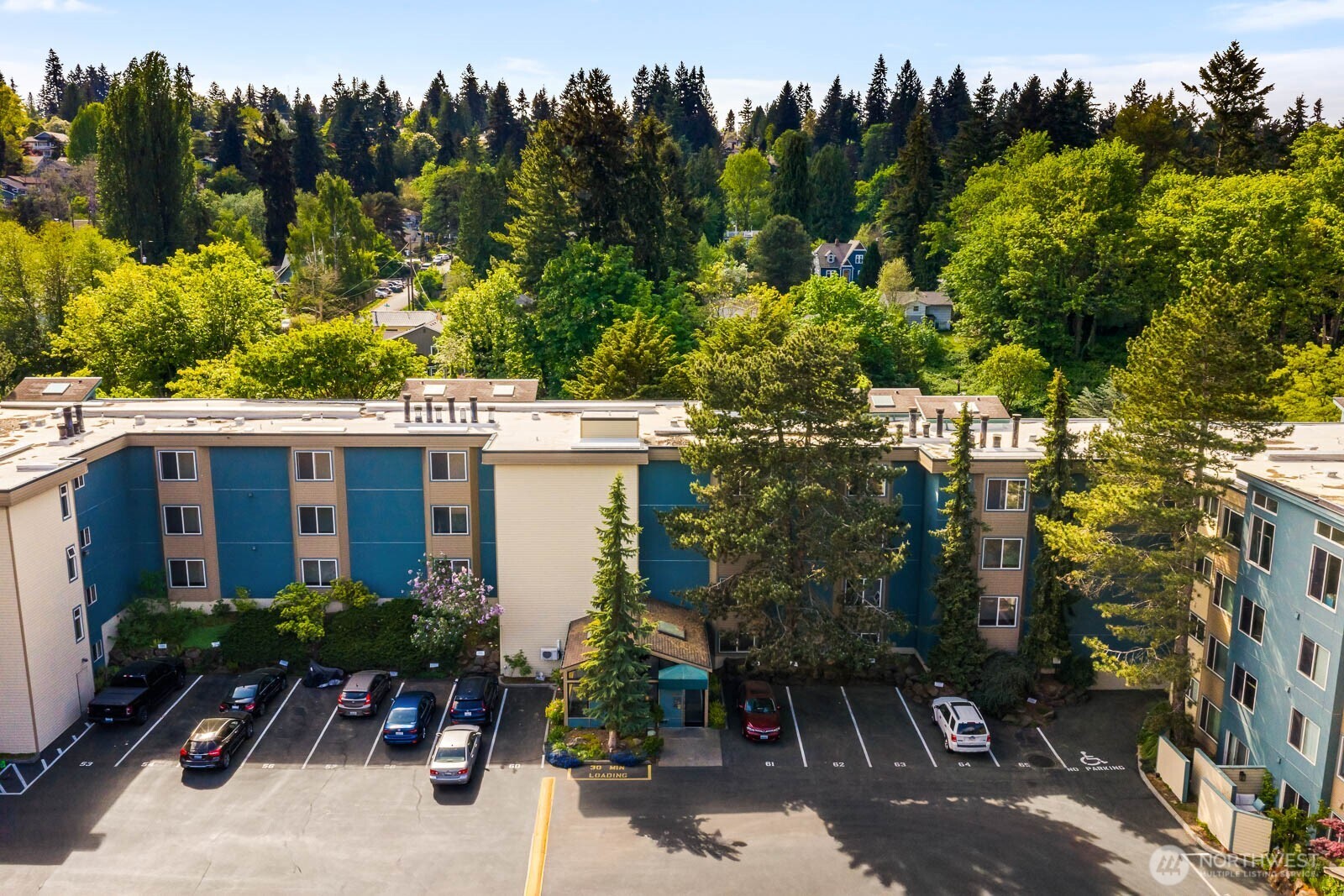 2210 NE 92nd St #104, Seattle, WA 98115