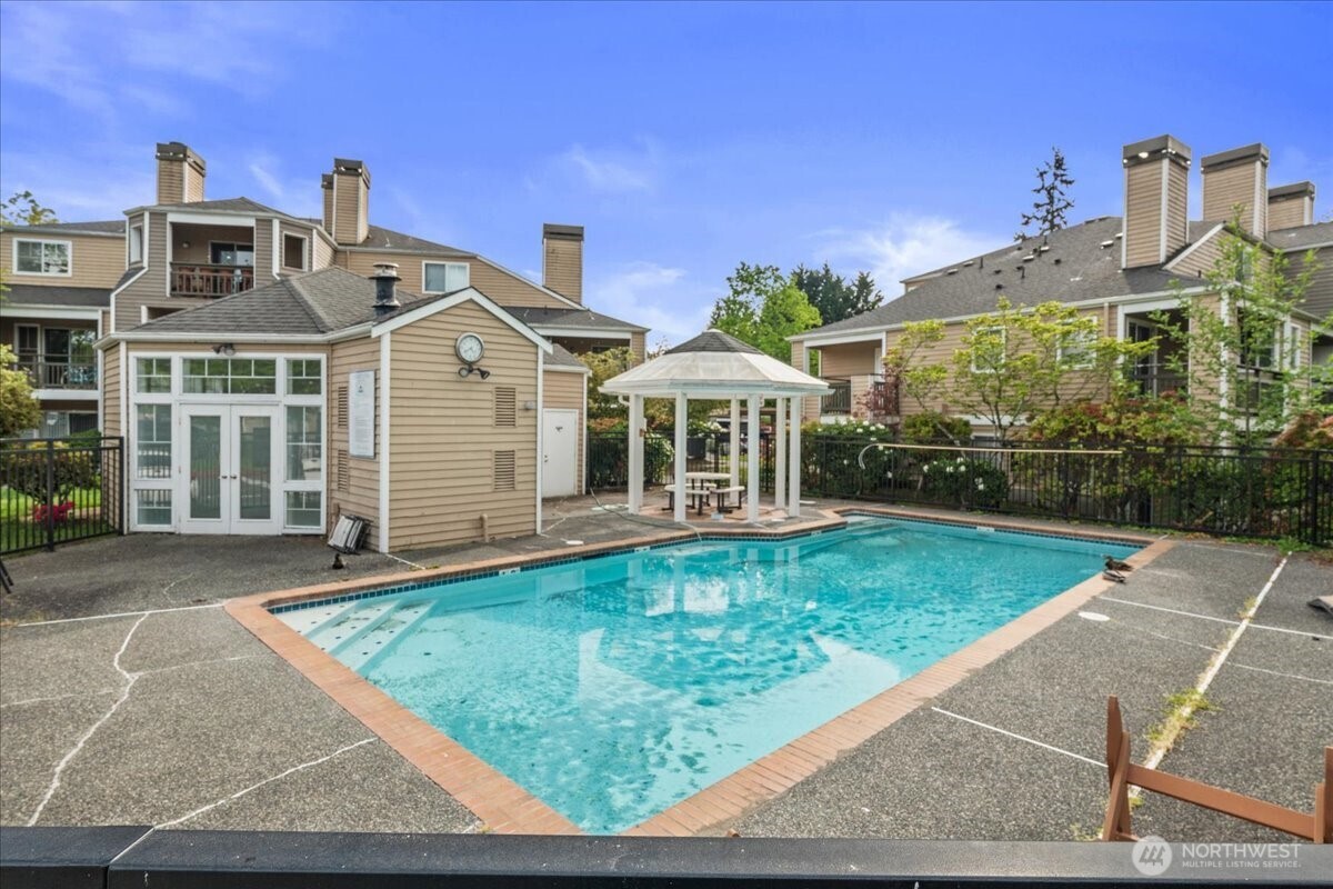 5300 Harbour Pointe Boulevard #306H, Mukilteo, WA 98275