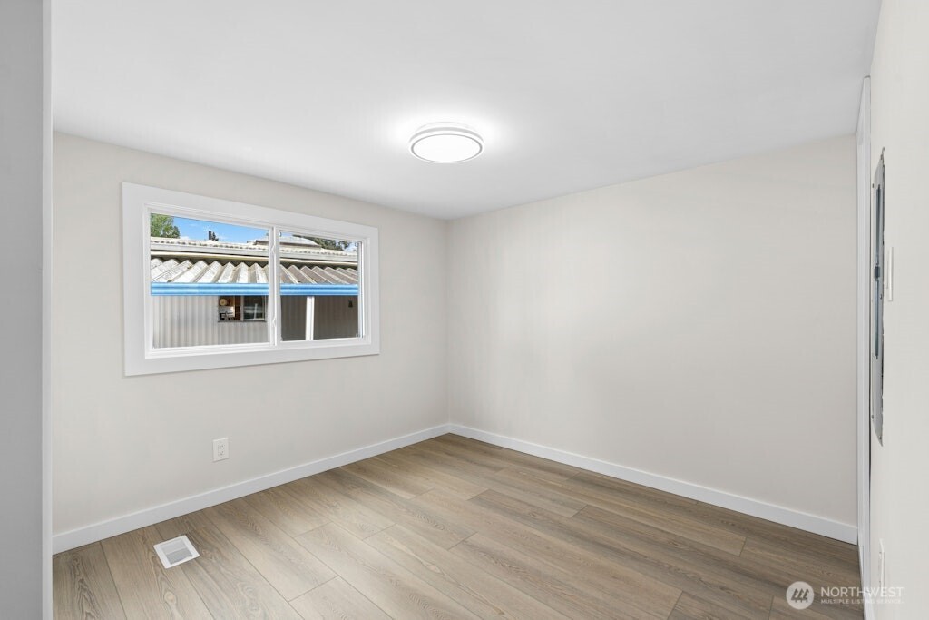 12200 Stone Avenue N #38, Seattle, WA 98133