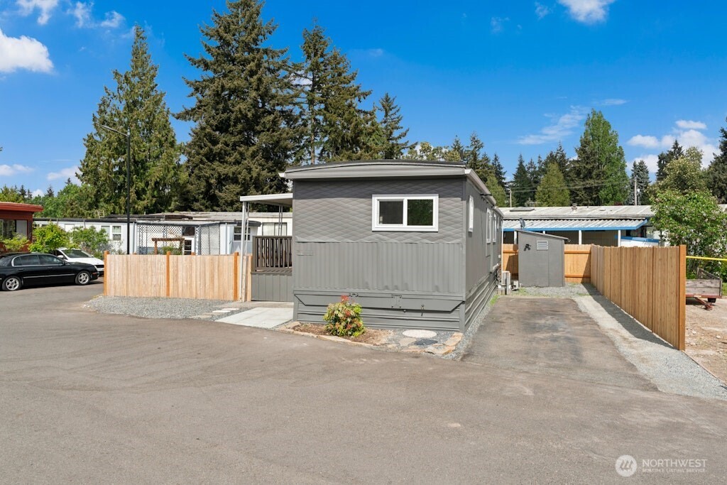 12200 Stone Avenue N #38, Seattle, WA 98133