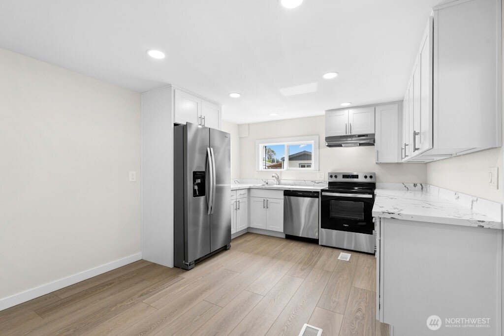 12200 Stone Avenue N #38, Seattle, WA 98133
