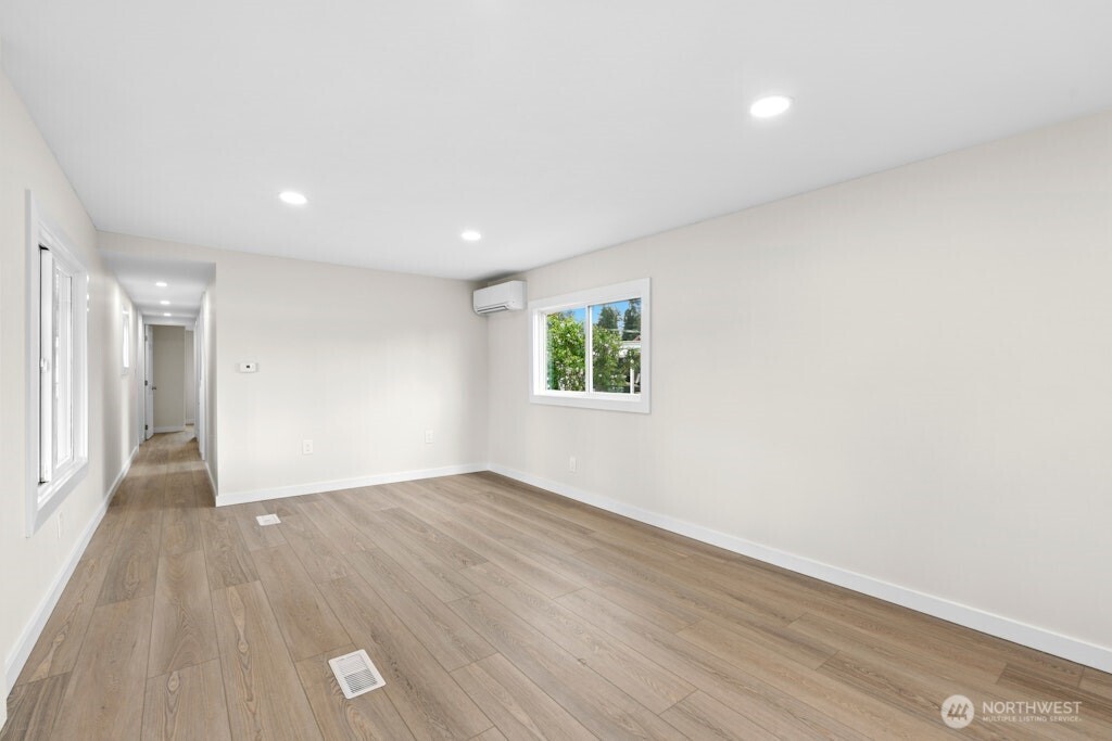 12200 Stone Avenue N #38, Seattle, WA 98133