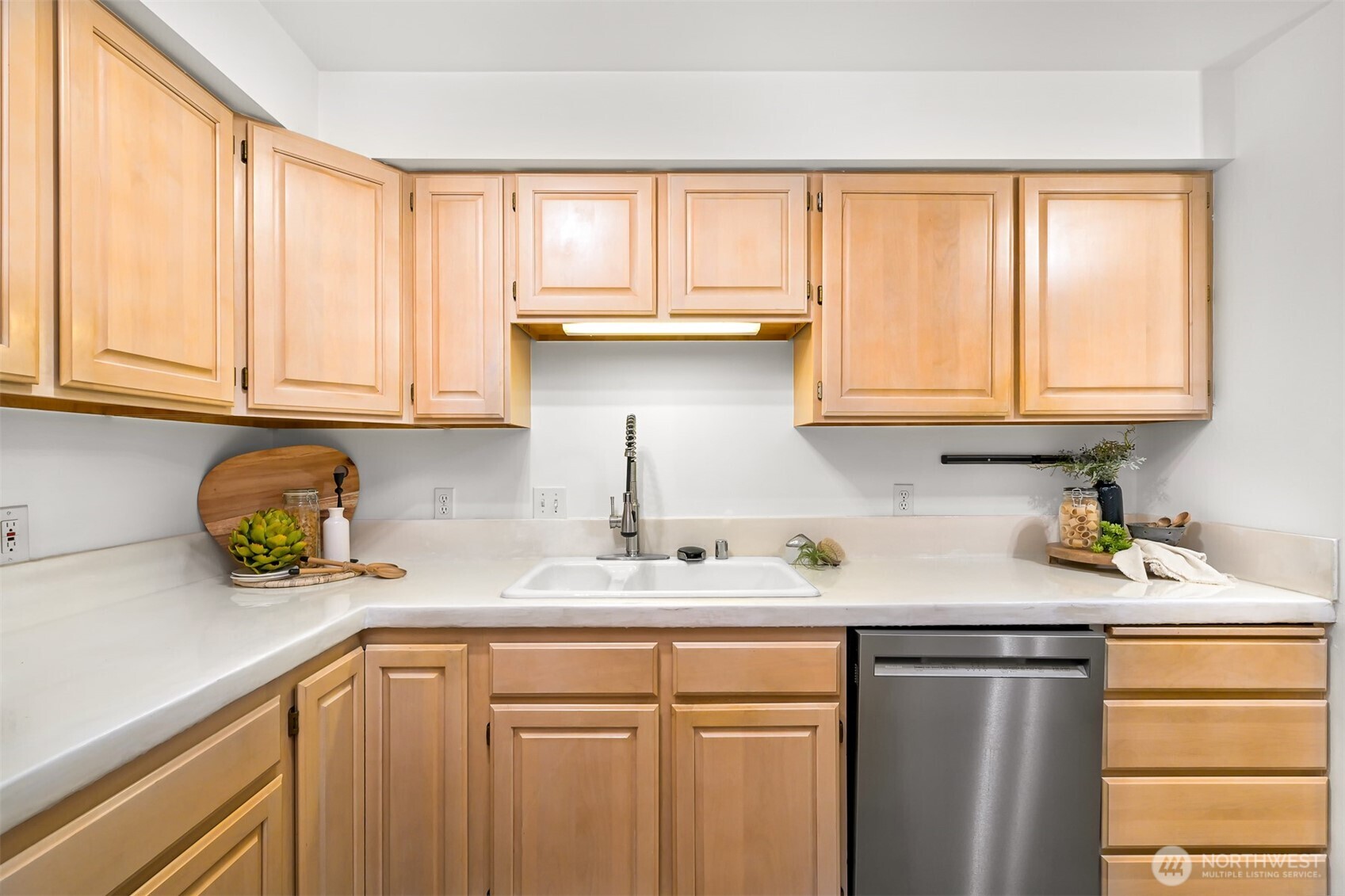 705 N State Street #202, Bellingham, WA 98225