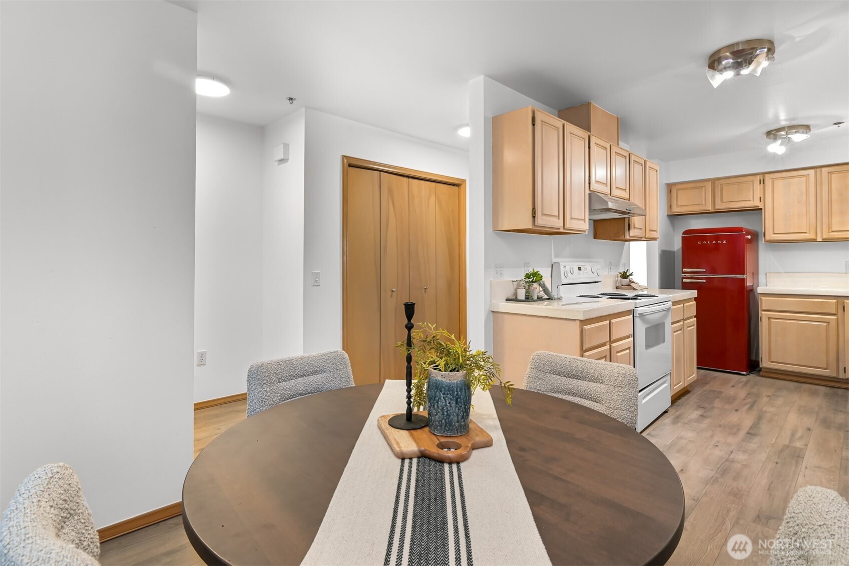 705 N State Street #202, Bellingham, WA 98225