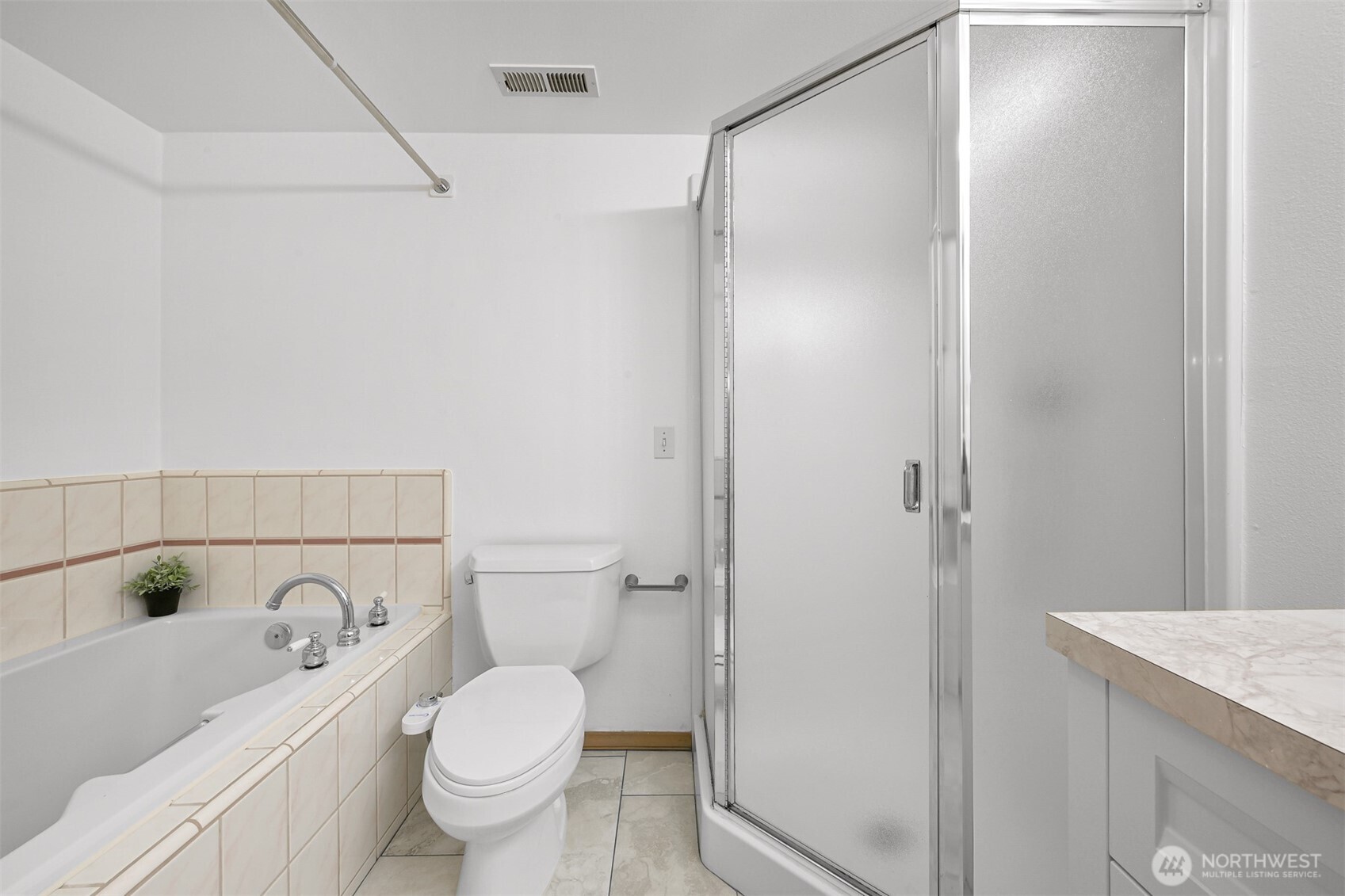 705 N State Street #202, Bellingham, WA 98225