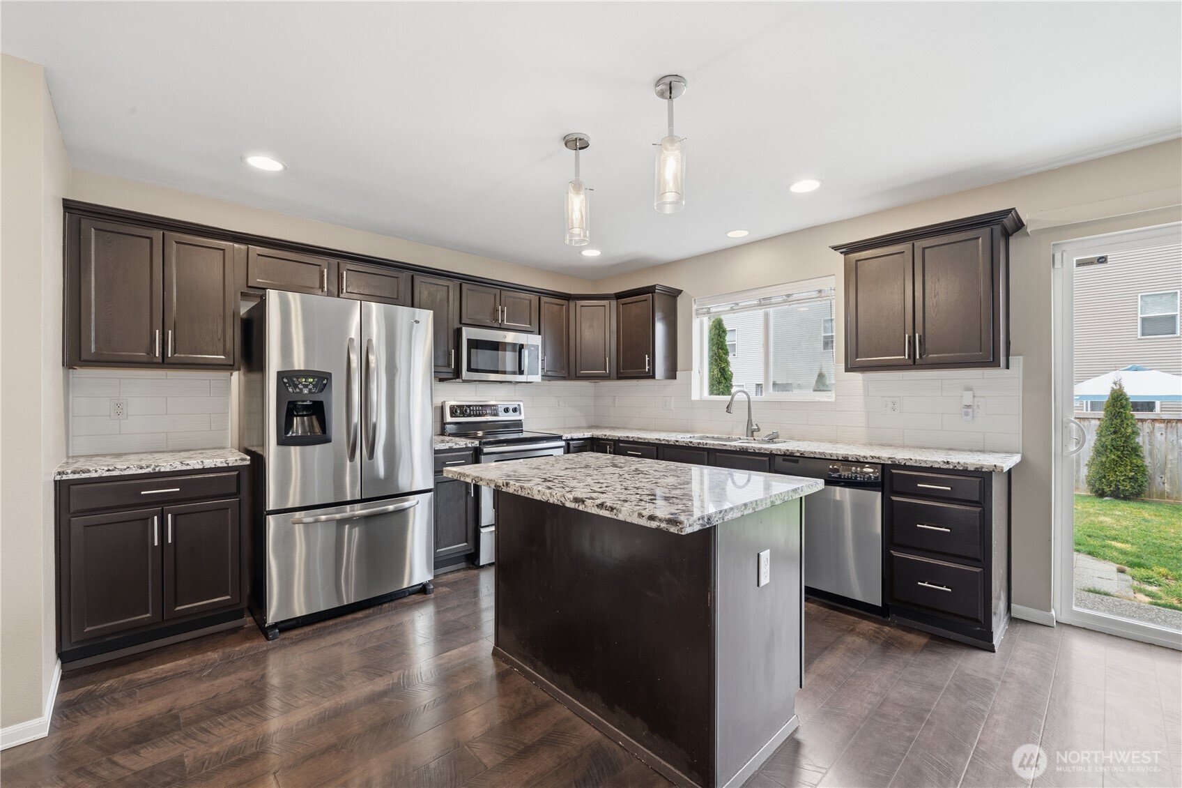 20222 50th Avenue E, Spanaway, WA 98387