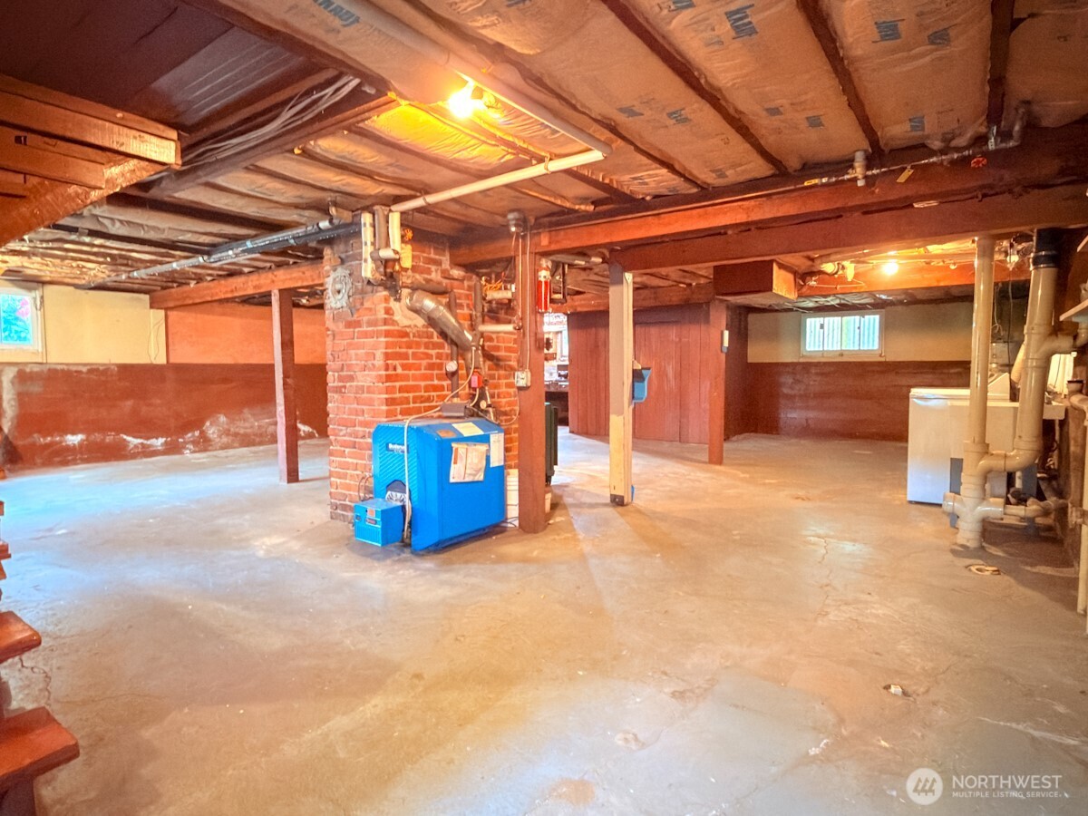 612 S 160th Street , Burien, WA 98148