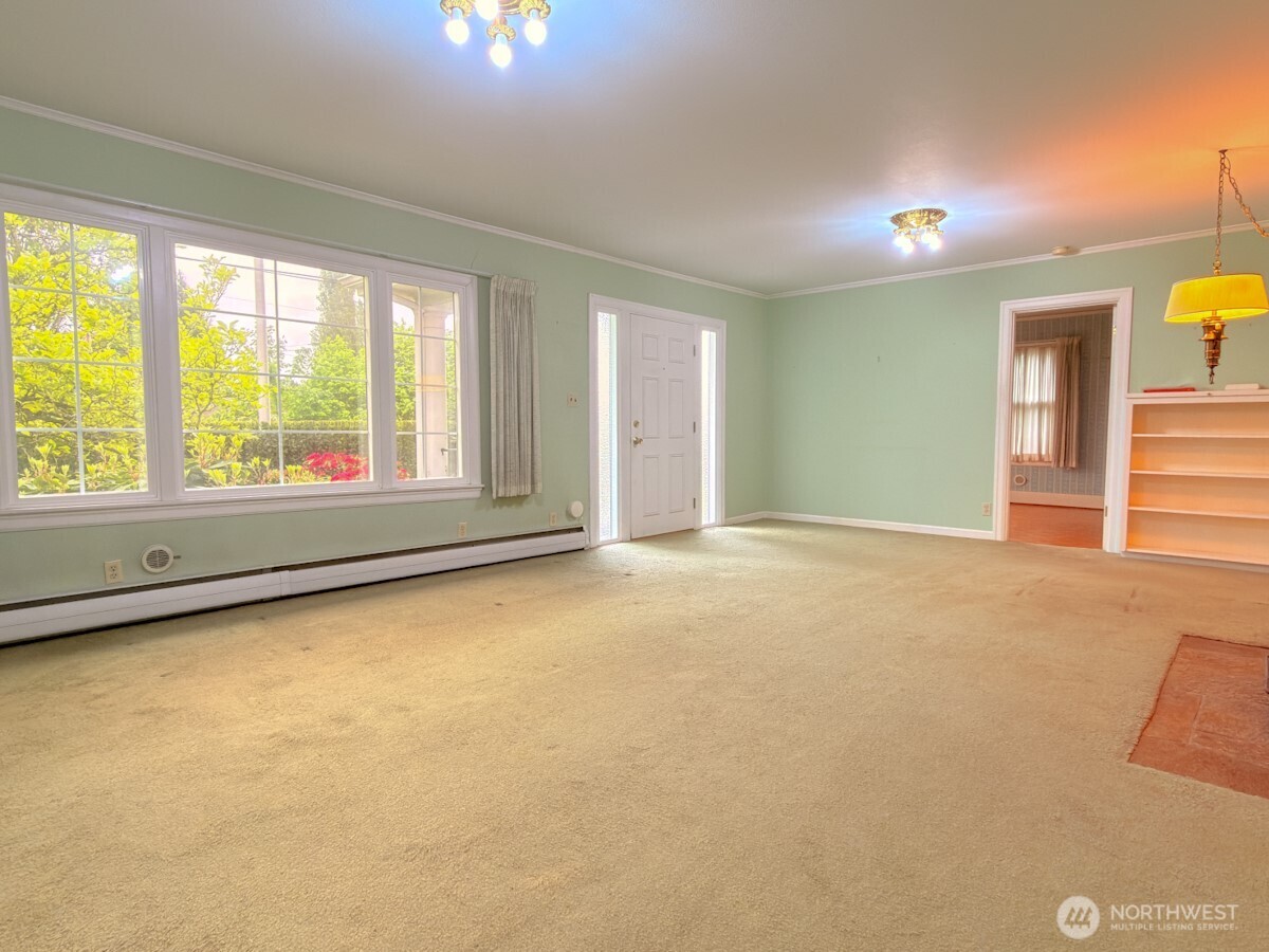 612 S 160th Street , Burien, WA 98148
