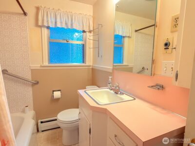 612 S 160th Street , Burien, WA 98148 - Photo 10