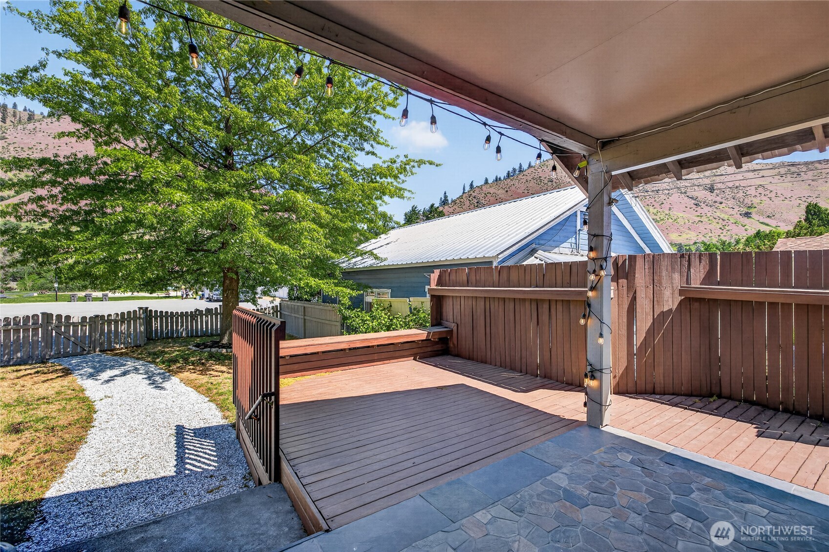 308 Riverside Drive , Cashmere, WA 98815