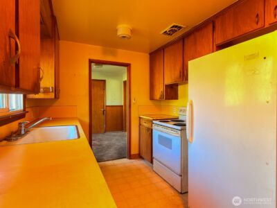 638 S 160th Street , Burien, WA 98148 - Photo 13
