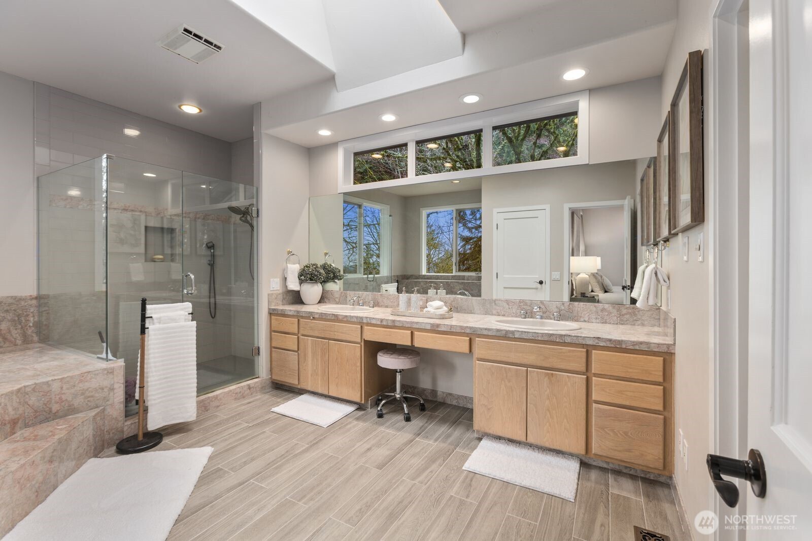 11700 198th Ave SE, Issaquah, WA 98027