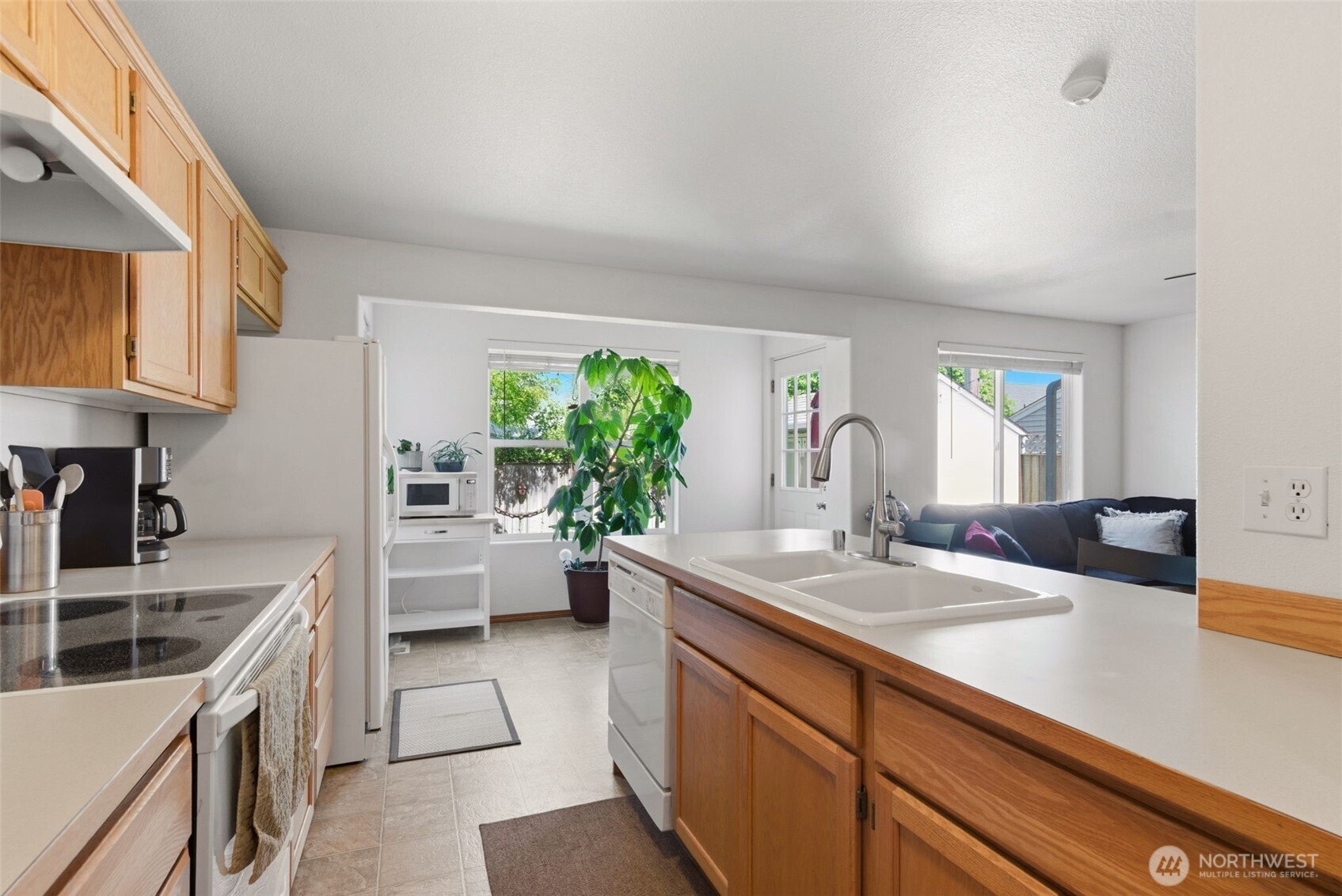 203 3rd Street NE, Yelm, WA 98597