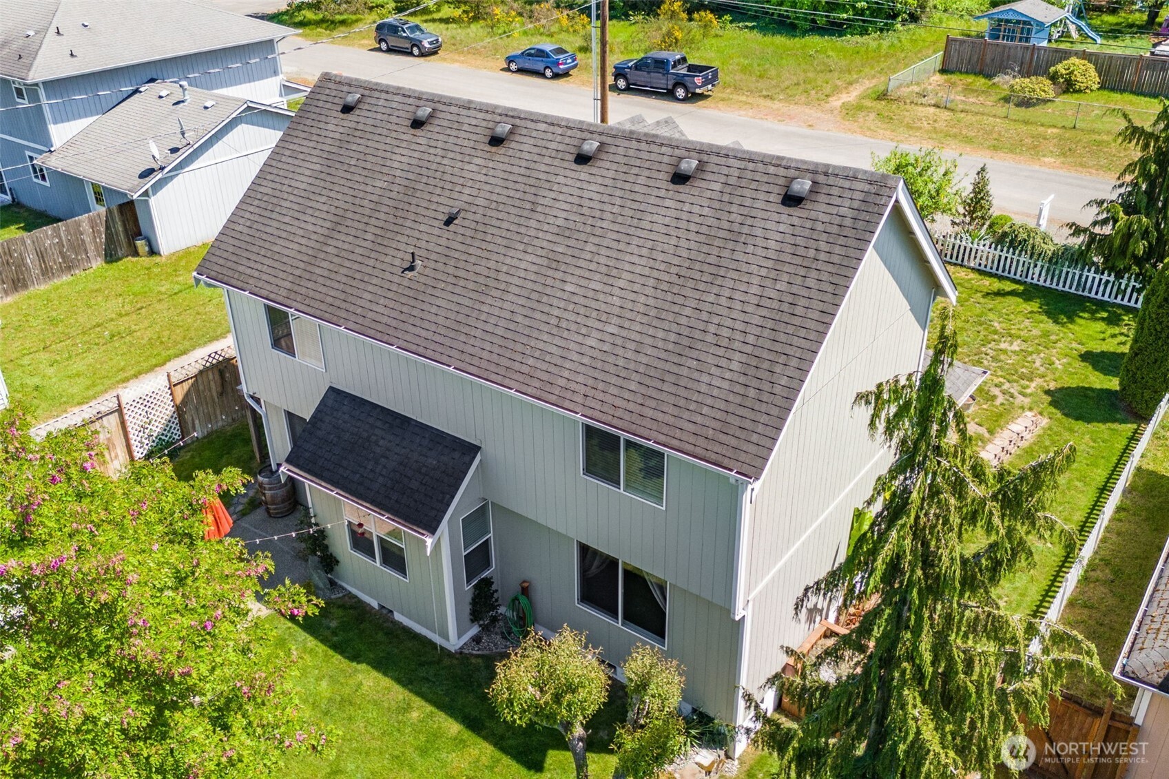 203 3rd Street NE, Yelm, WA 98597