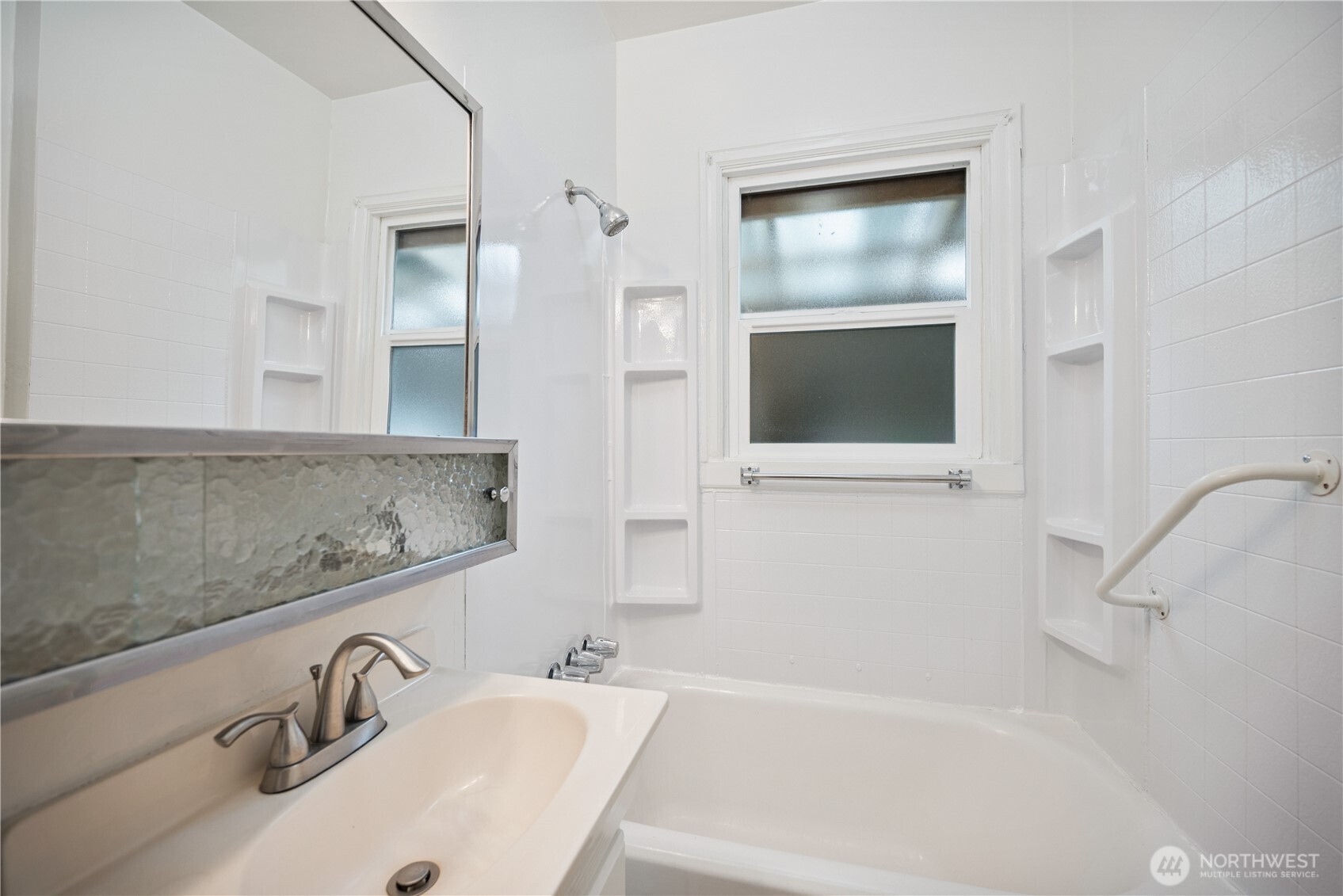 208 NE Kirby , Castle Rock, WA 98611