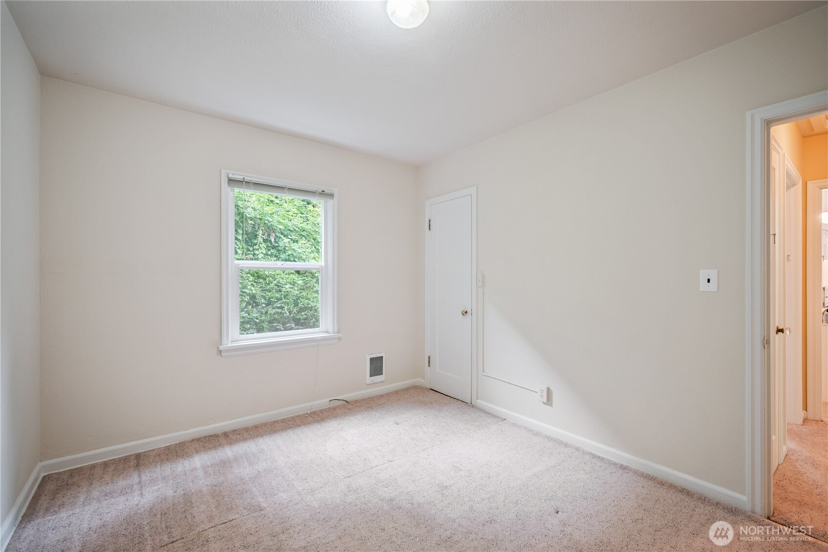 208 NE Kirby , Castle Rock, WA 98611