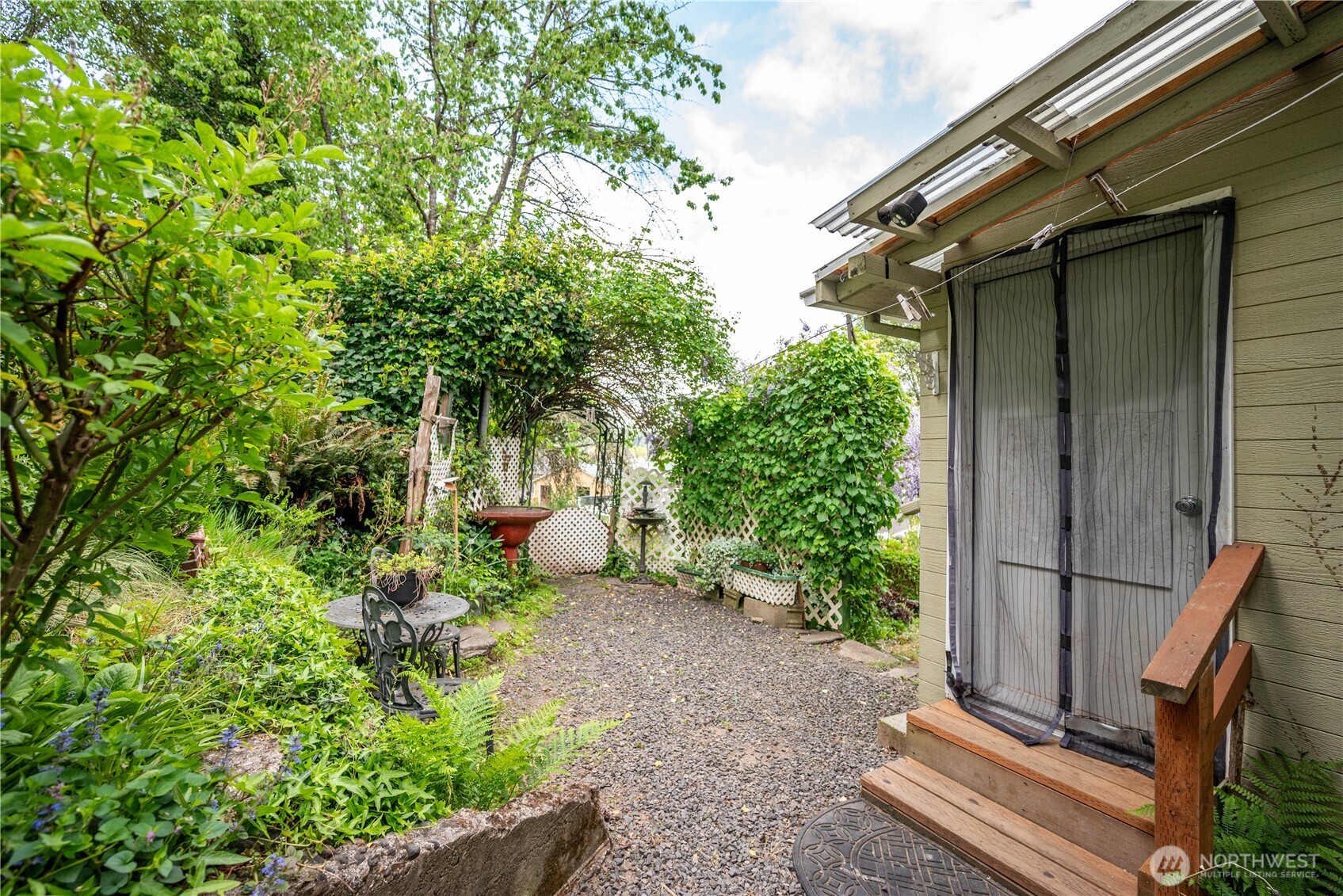 208 NE Kirby , Castle Rock, WA 98611