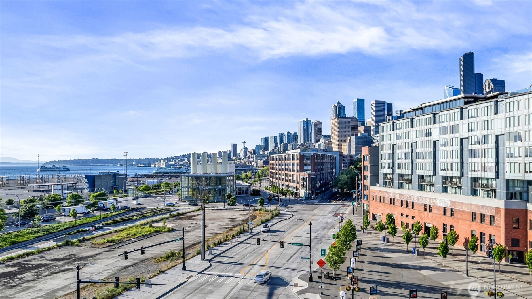 590 1st Avenue S #603, Seattle, WA 98104