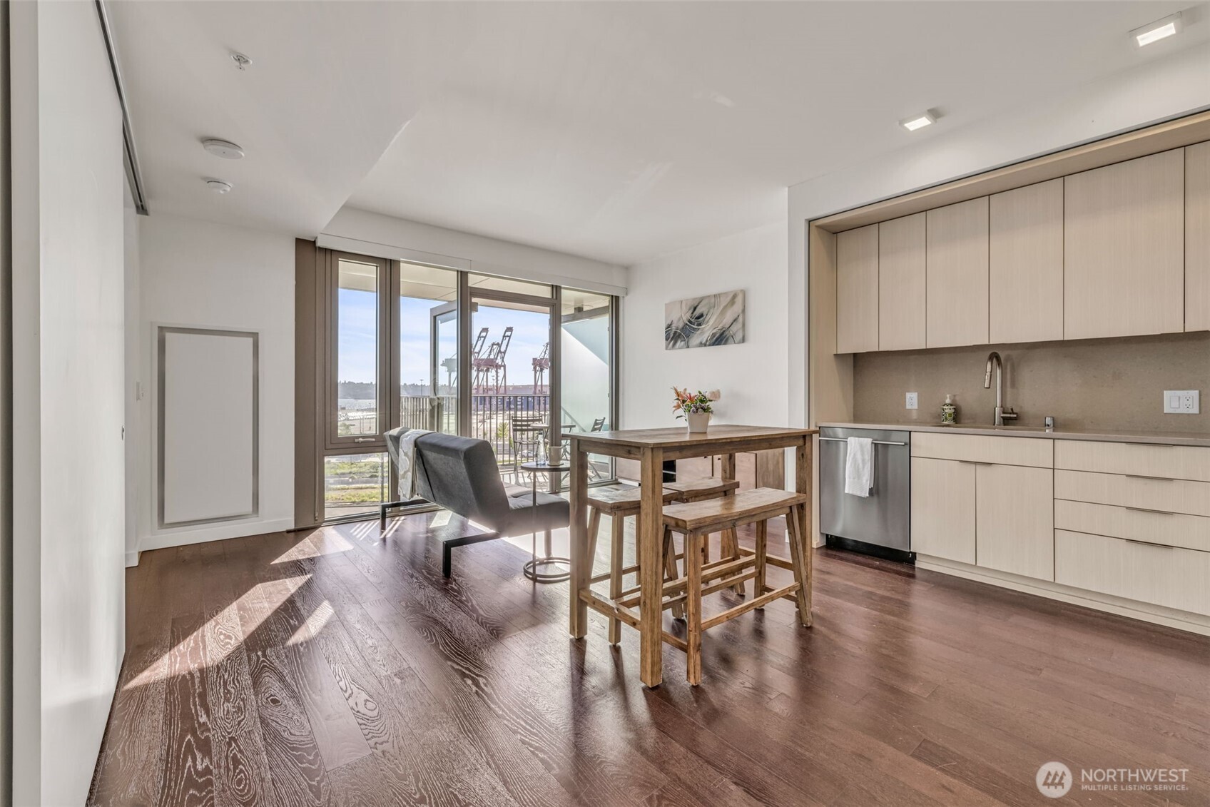 590 1st Avenue S #603, Seattle, WA 98104