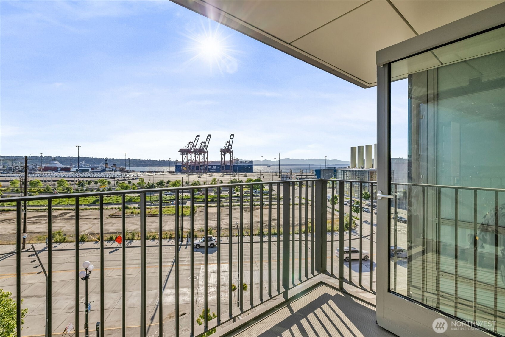590 1st Avenue S #603, Seattle, WA 98104