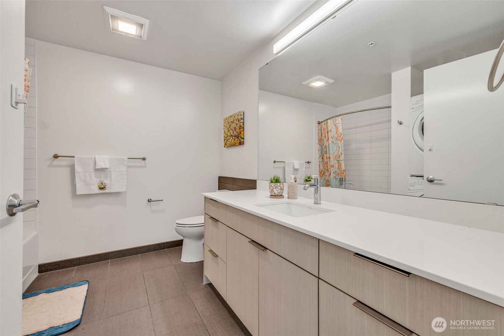 590 1st Avenue S #603, Seattle, WA 98104
