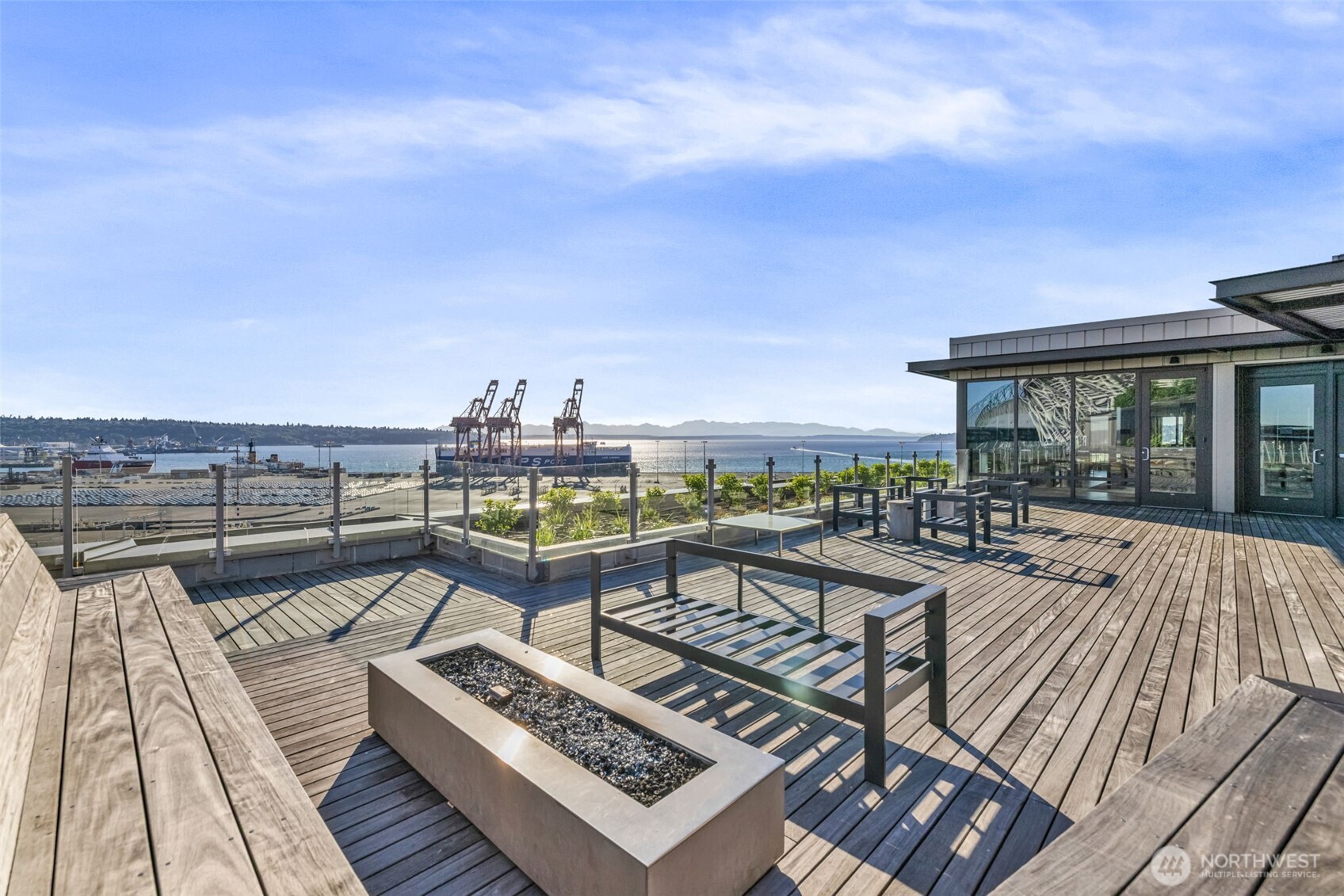 590 1st Avenue S #603, Seattle, WA 98104