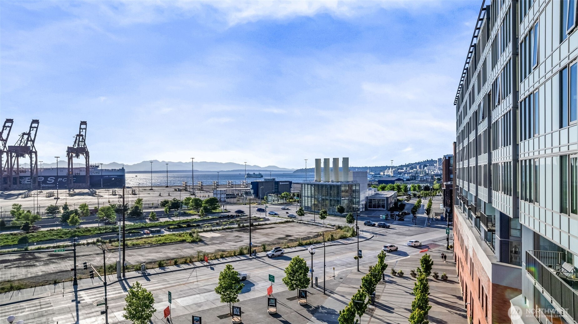 590 1st Avenue S #603, Seattle, WA 98104