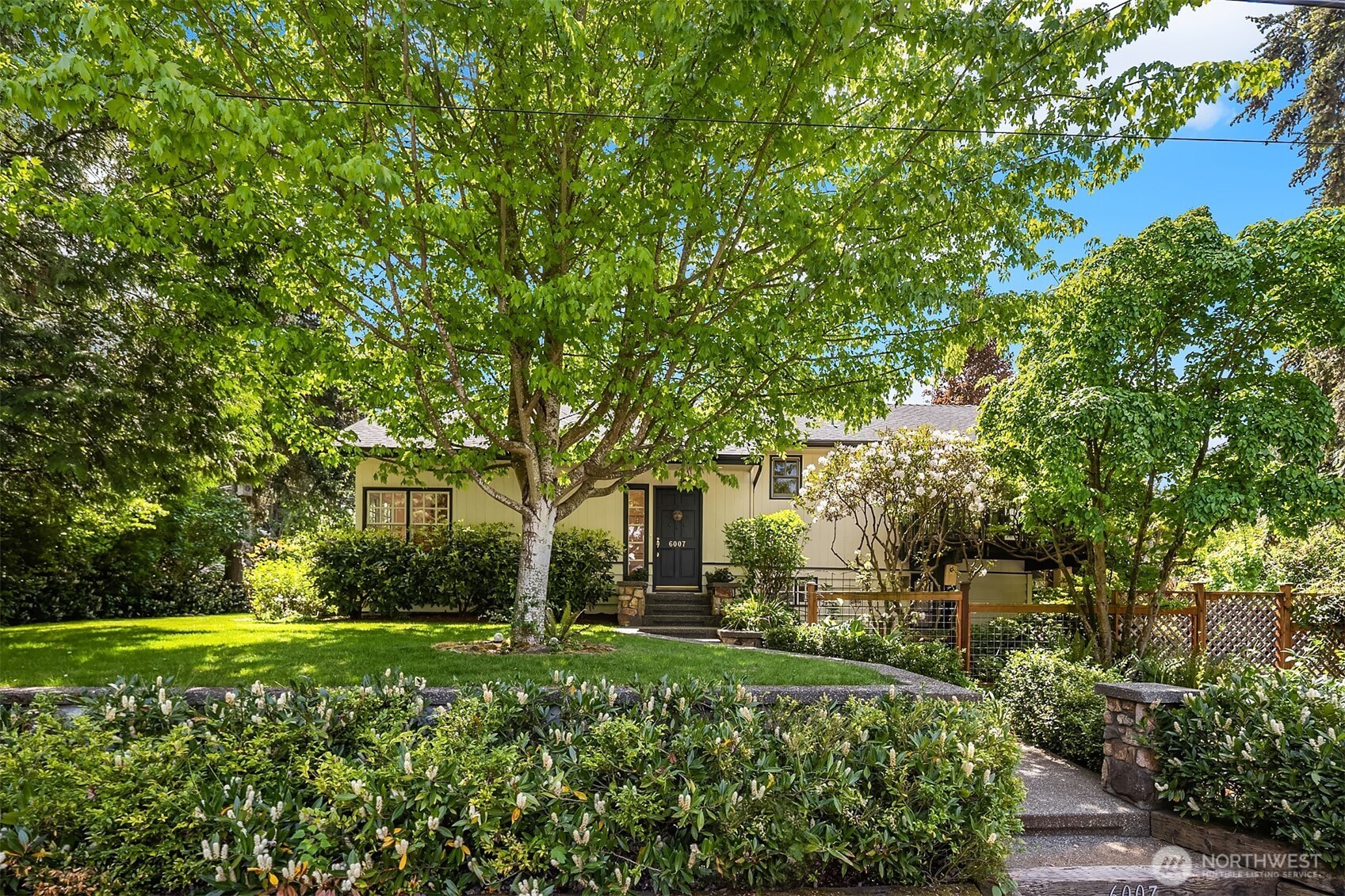6007 SE 22nd Street , Mercer Island, WA 98040