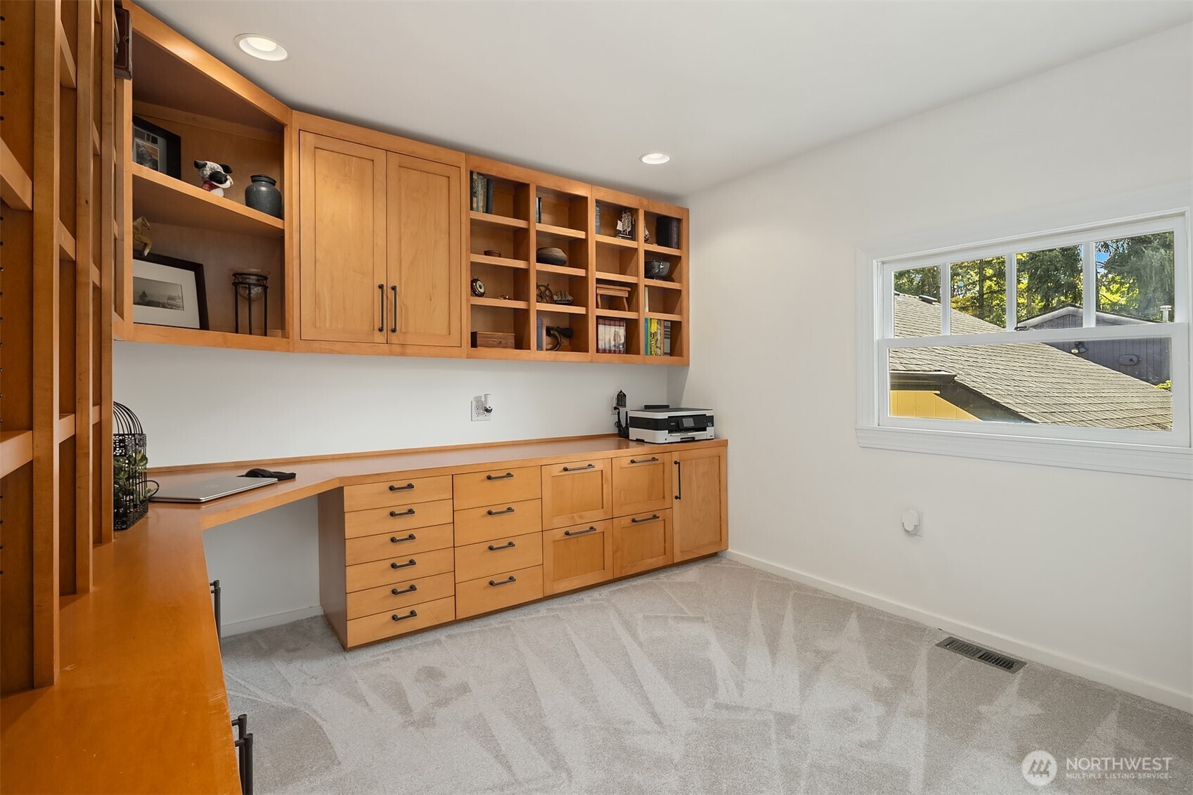 6007 SE 22nd Street , Mercer Island, WA 98040