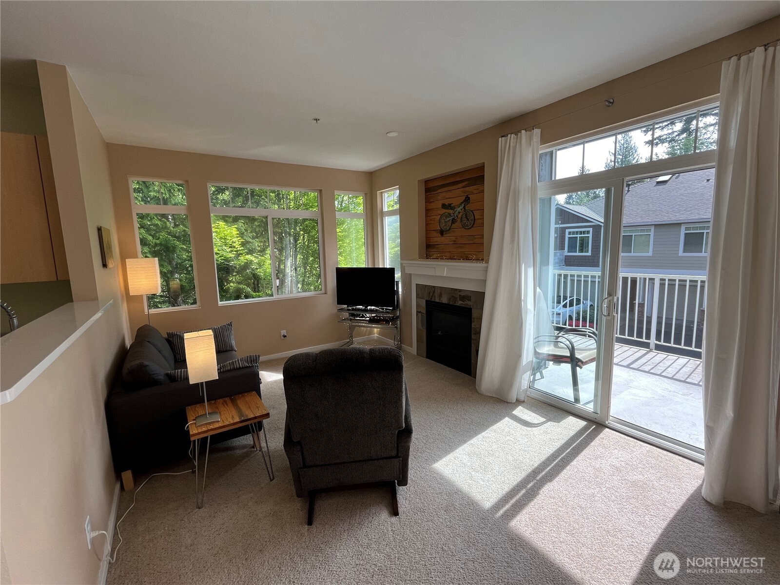746 241st Lane SE #K6, Sammamish, WA 98074