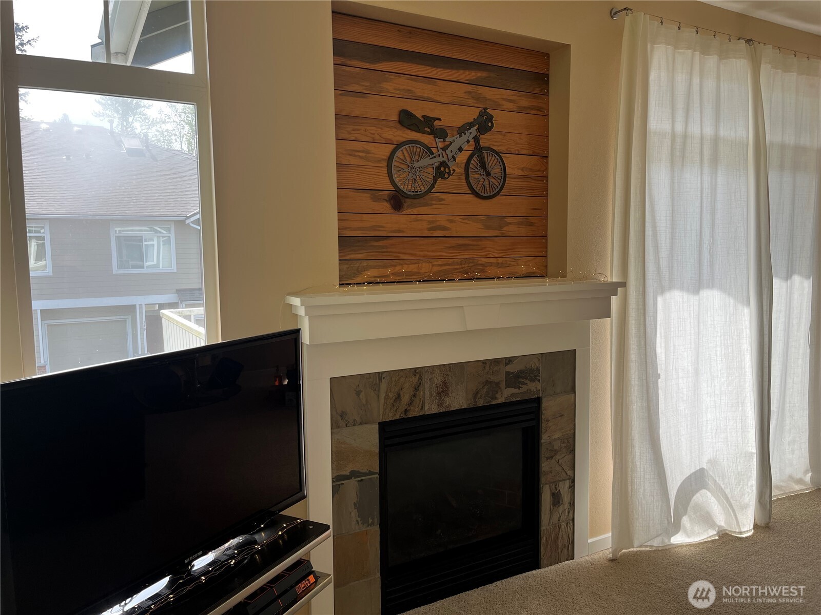 746 241st Lane SE #K6, Sammamish, WA 98074