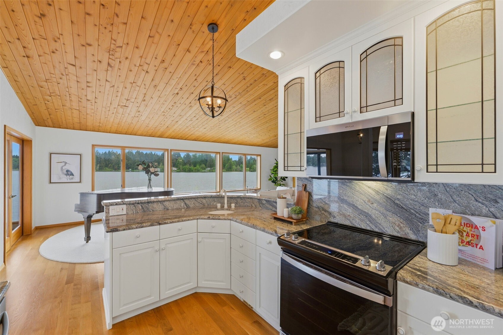 6511 27th Lane SE, Lacey, WA 98503