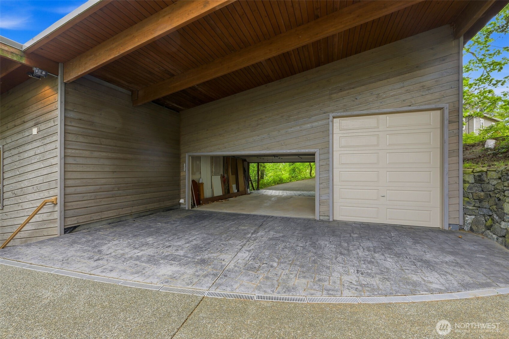 6511 27th Lane SE, Lacey, WA 98503