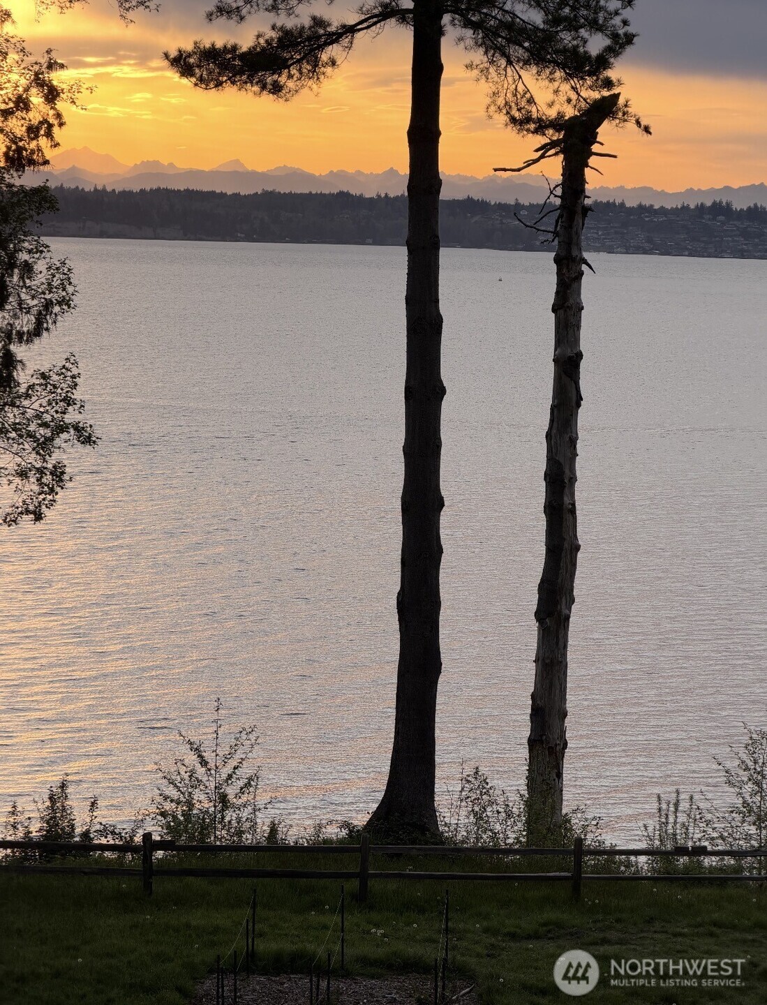 3013 Paradise Bay Road , Port Ludlow, WA 98365