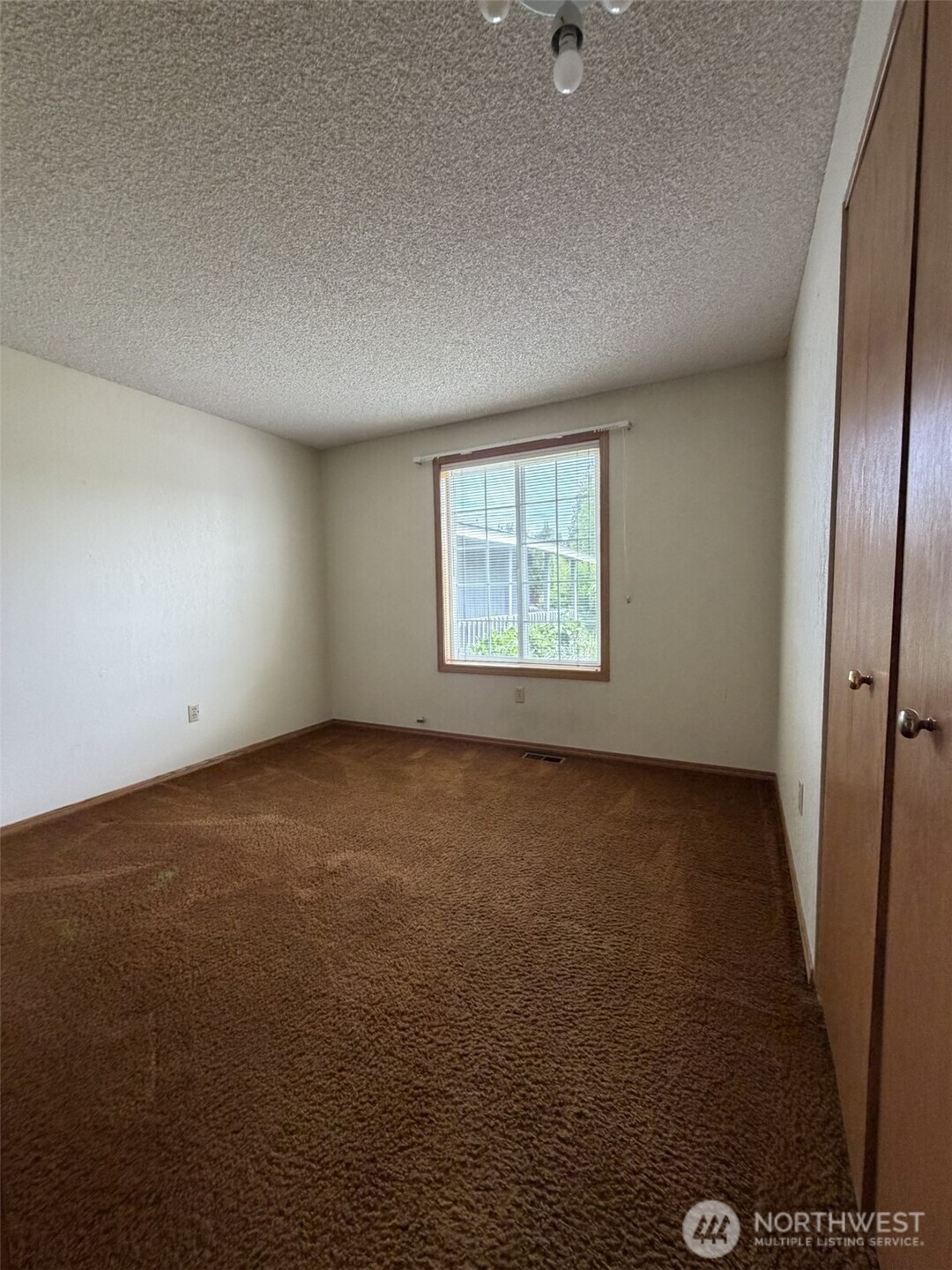 660 N Keller , East Wenatchee, WA 98802