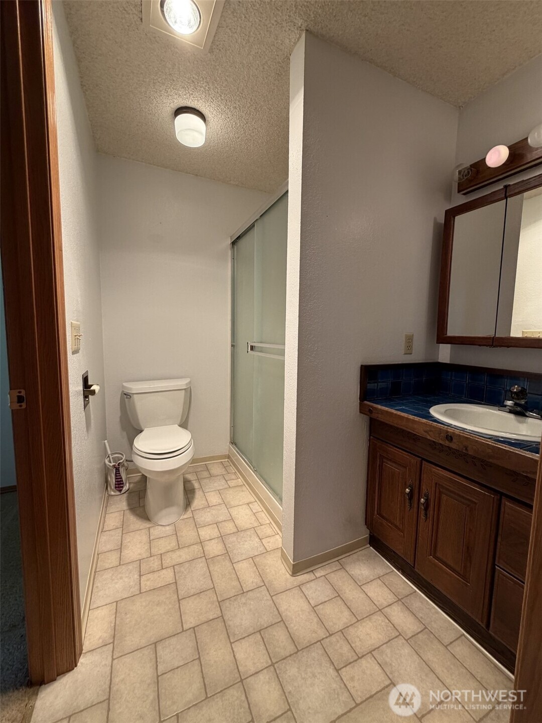 660 N Keller , East Wenatchee, WA 98802