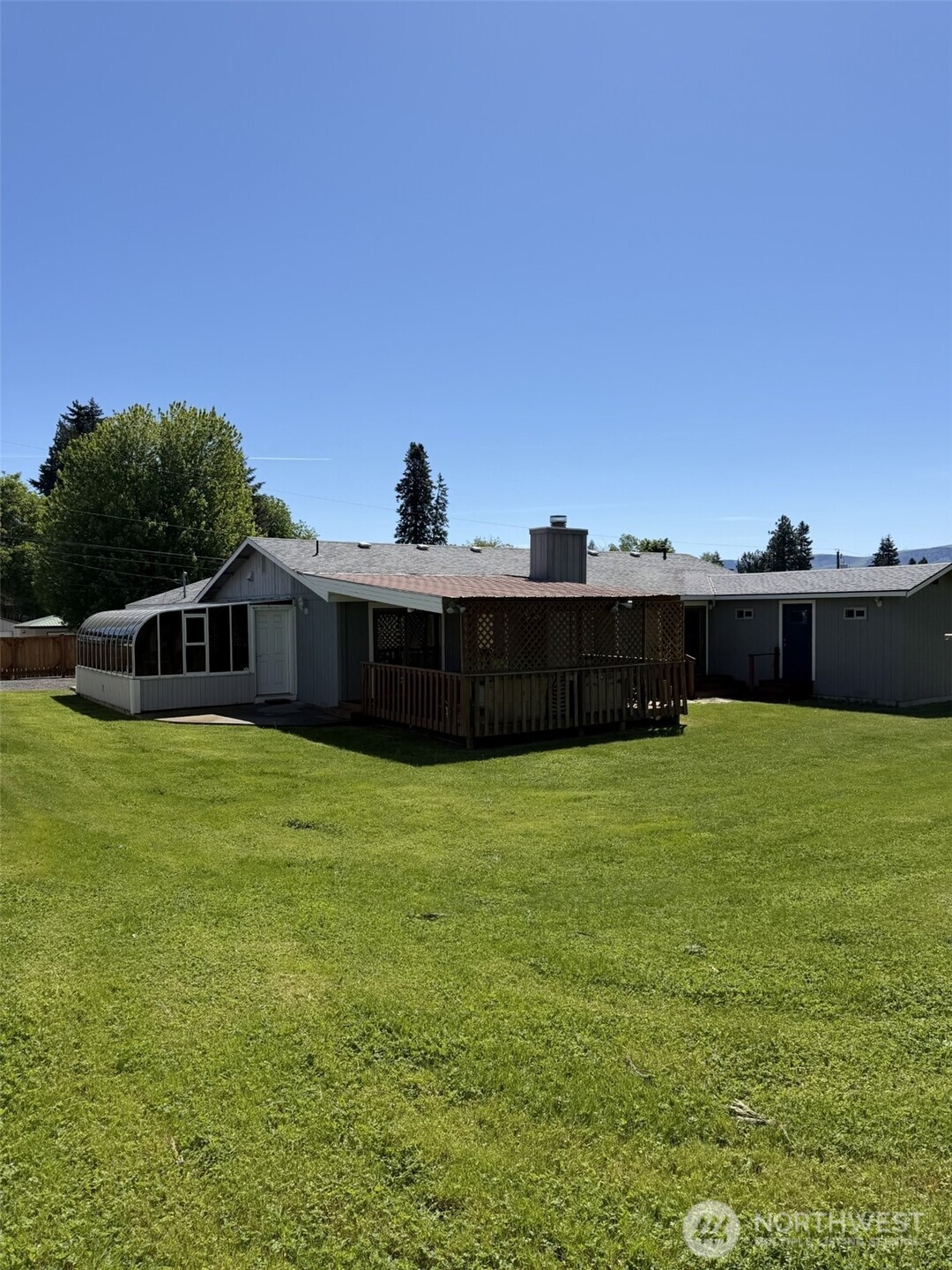 660 N Keller , East Wenatchee, WA 98802