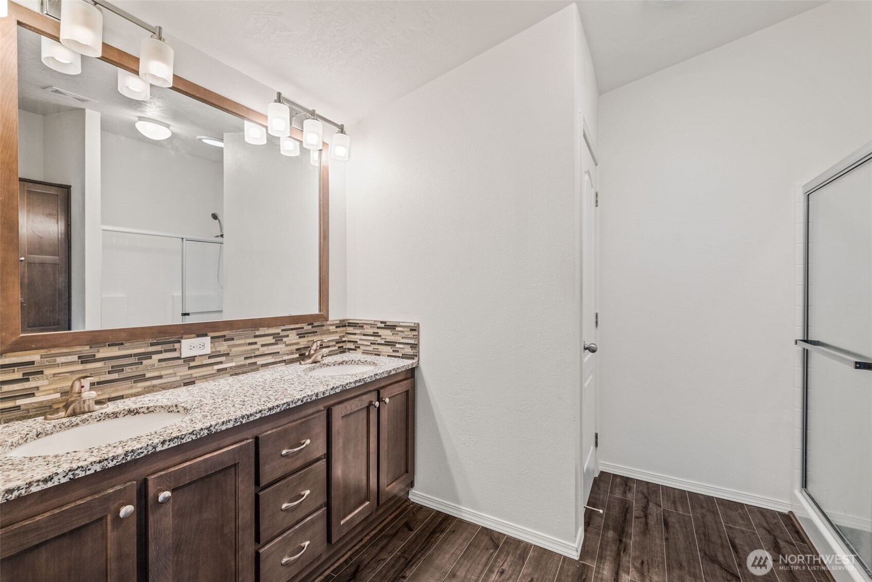 2101 S 324th Street #14, Federal Way, WA 98003